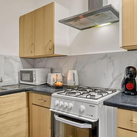Cosy 2-Bedroom Flat Paddington Лондон Екстериор снимка