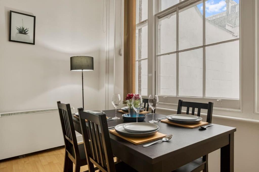 Cosy 2-Bedroom Flat Paddington Лондон Екстериор снимка